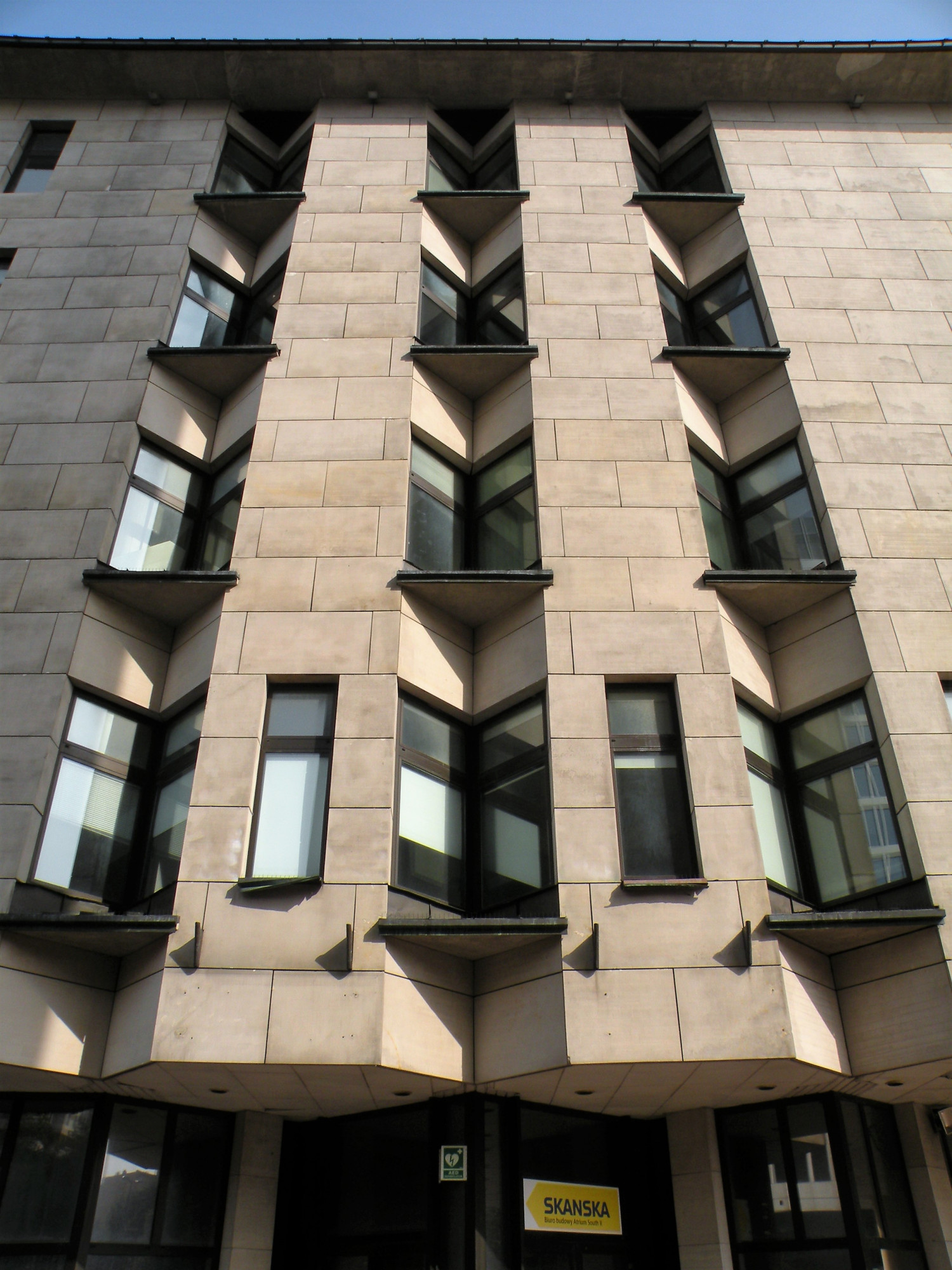 Zdjęcie architektury budynku Siedziba Dyrekcji Eksploatacji Cystern CPN